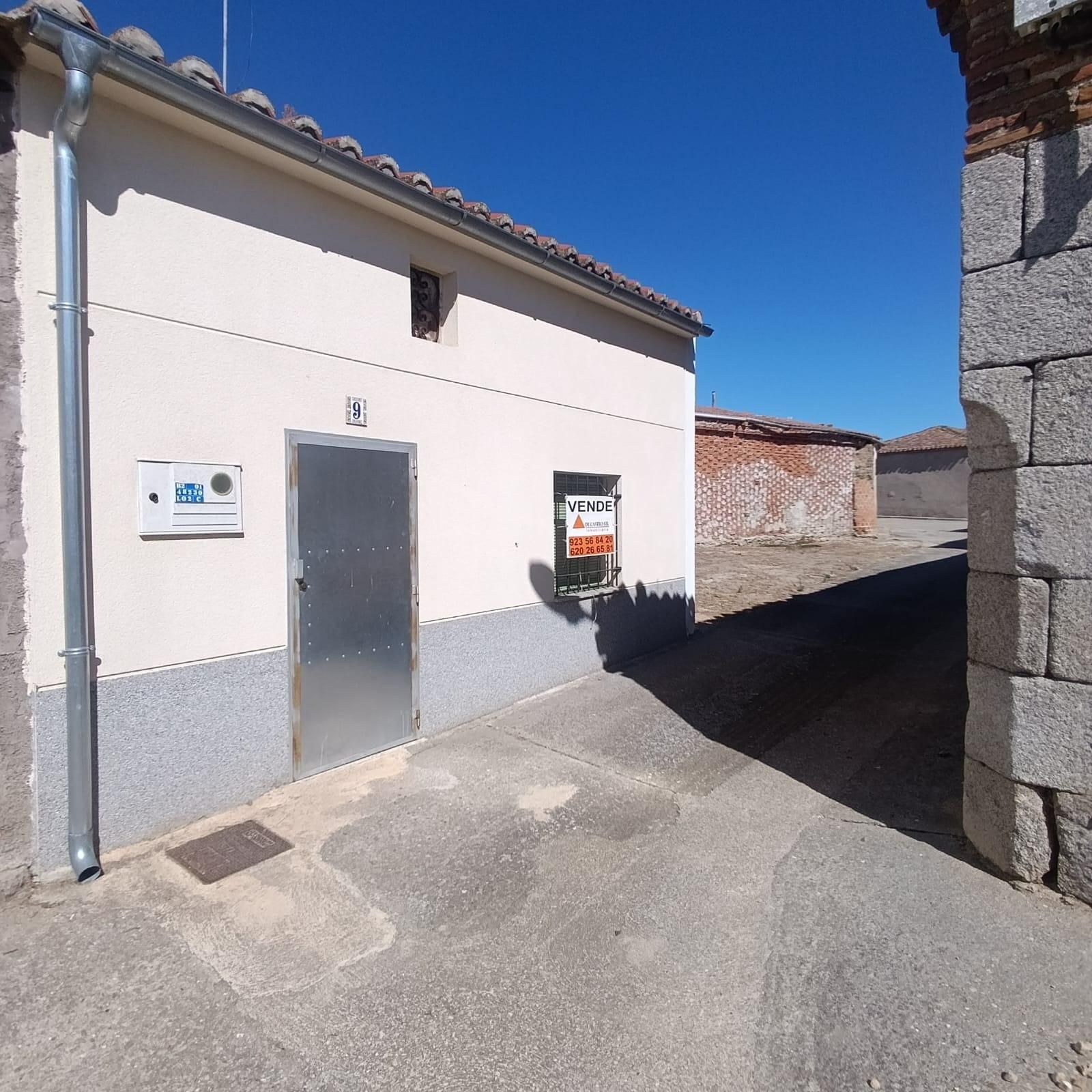 Exterior view of Country house for sale in Mancera de Abajo