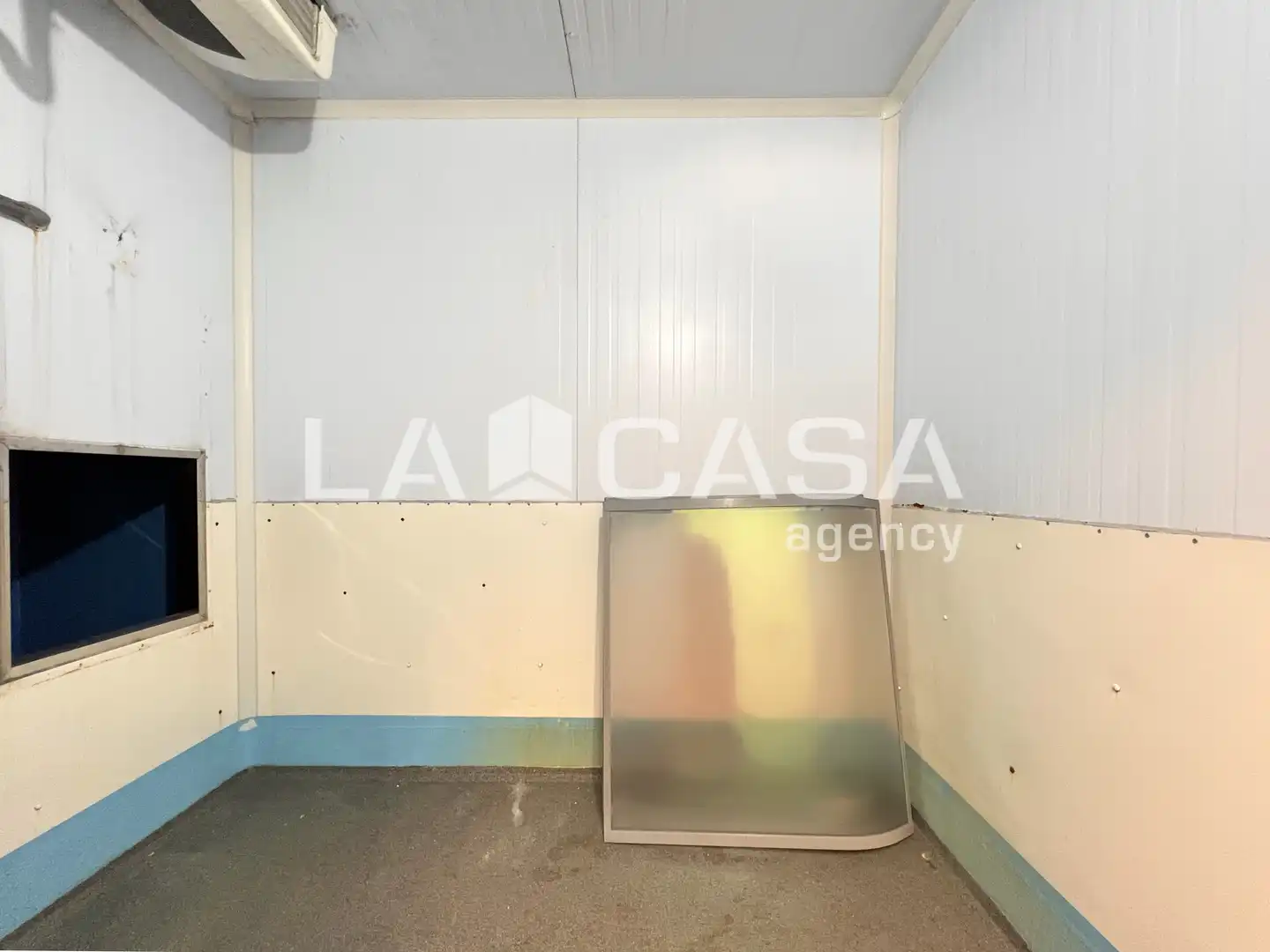 Business premises for sale in Rambla de Prim, imagen 10