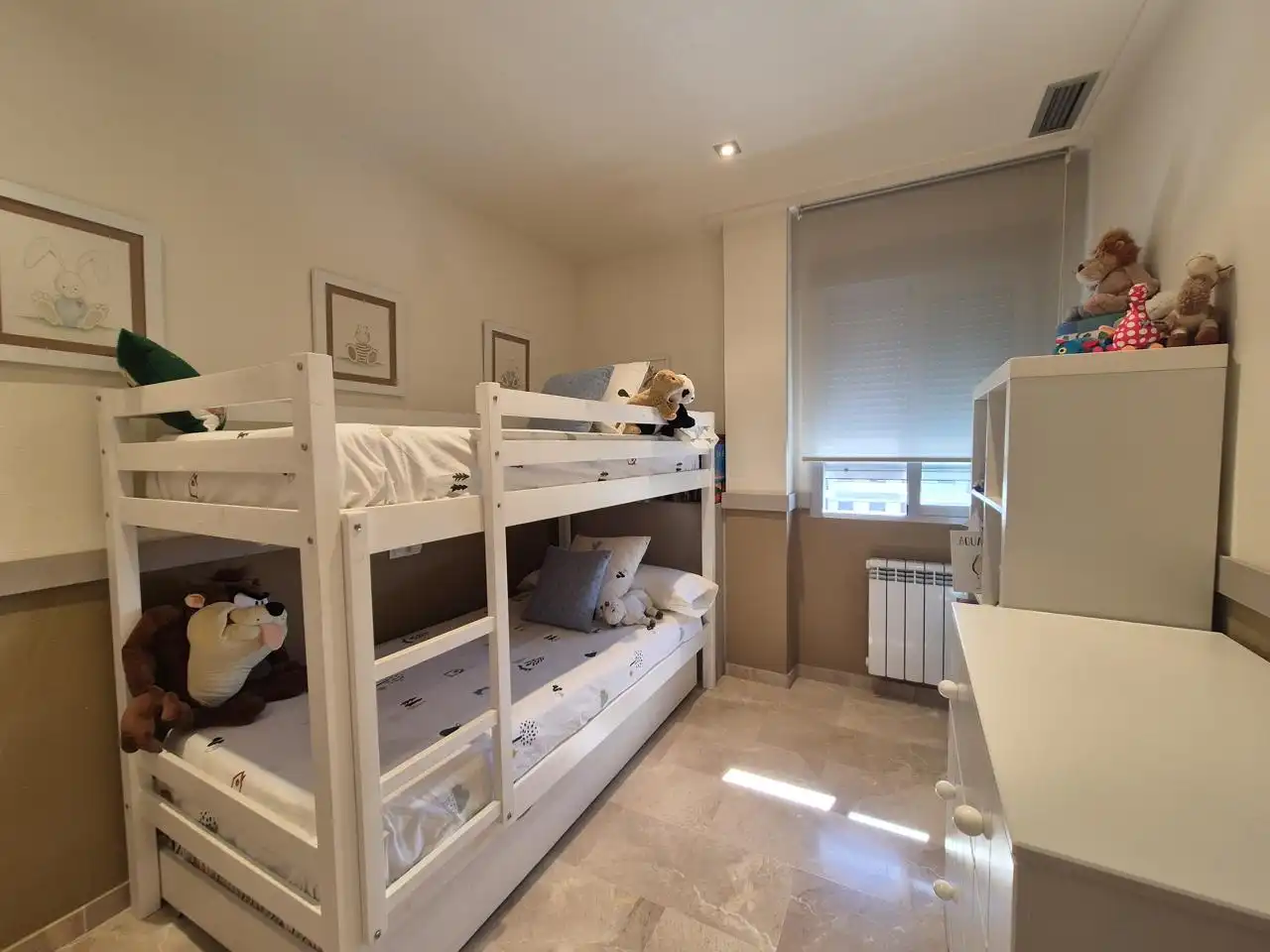 Dormitori de Pis de lloguer en Elche / Elx amb Aire condicionat, Calefacció i Piscina comunitària