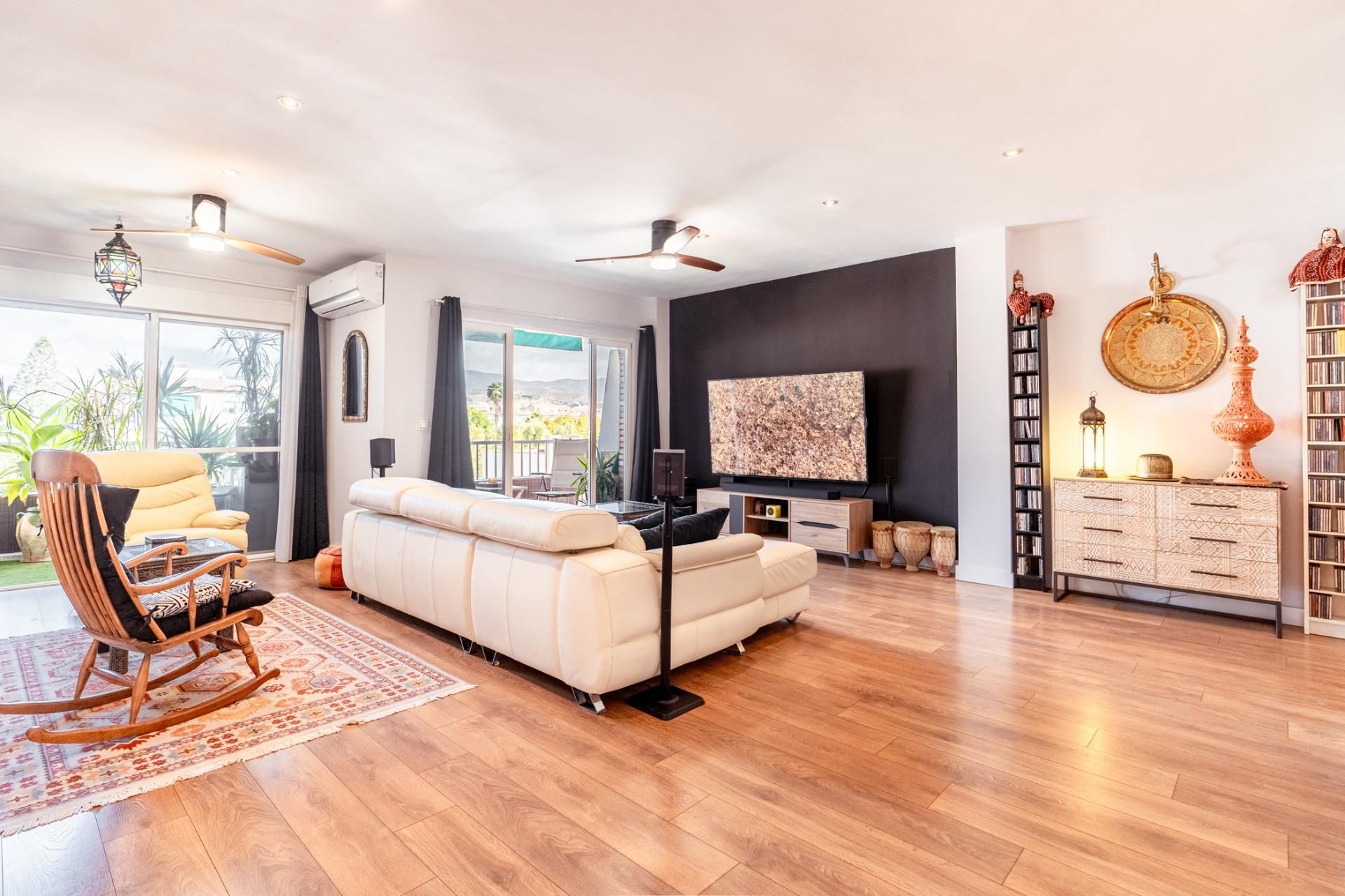 Living room of Flat for sale in Motril  with Air Conditioner and Balcony