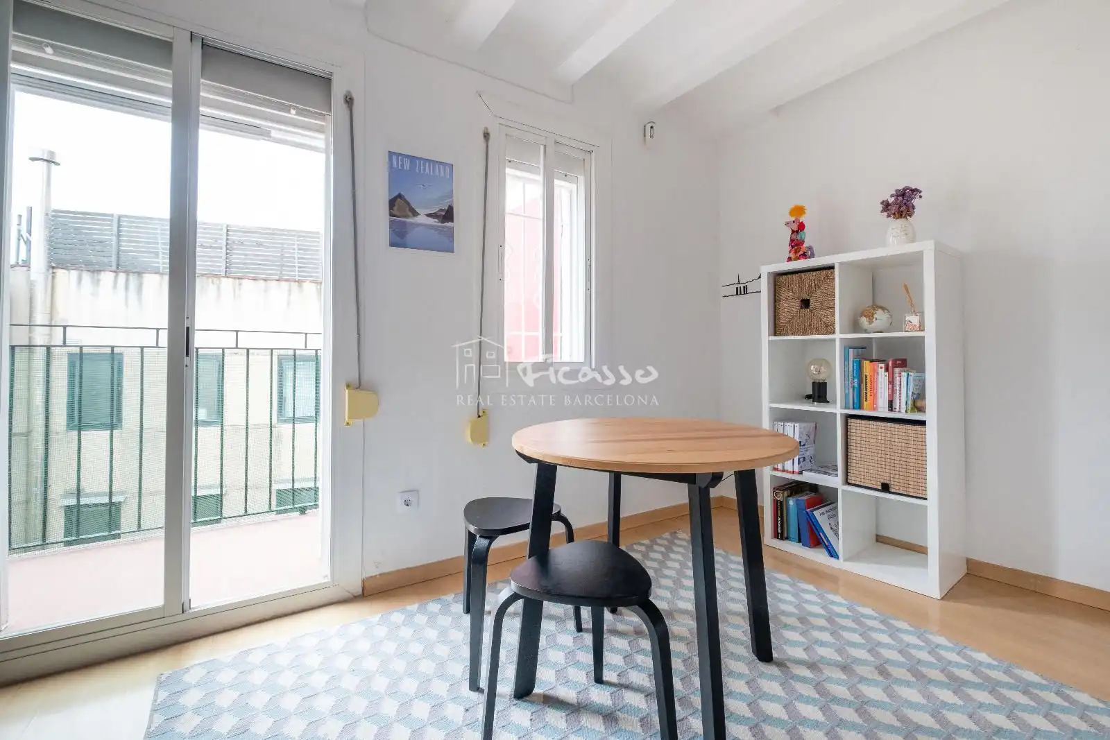 Vista exterior de Piso de alquiler en Barcelona con Aire acondicionado, Calefacción y Parquet