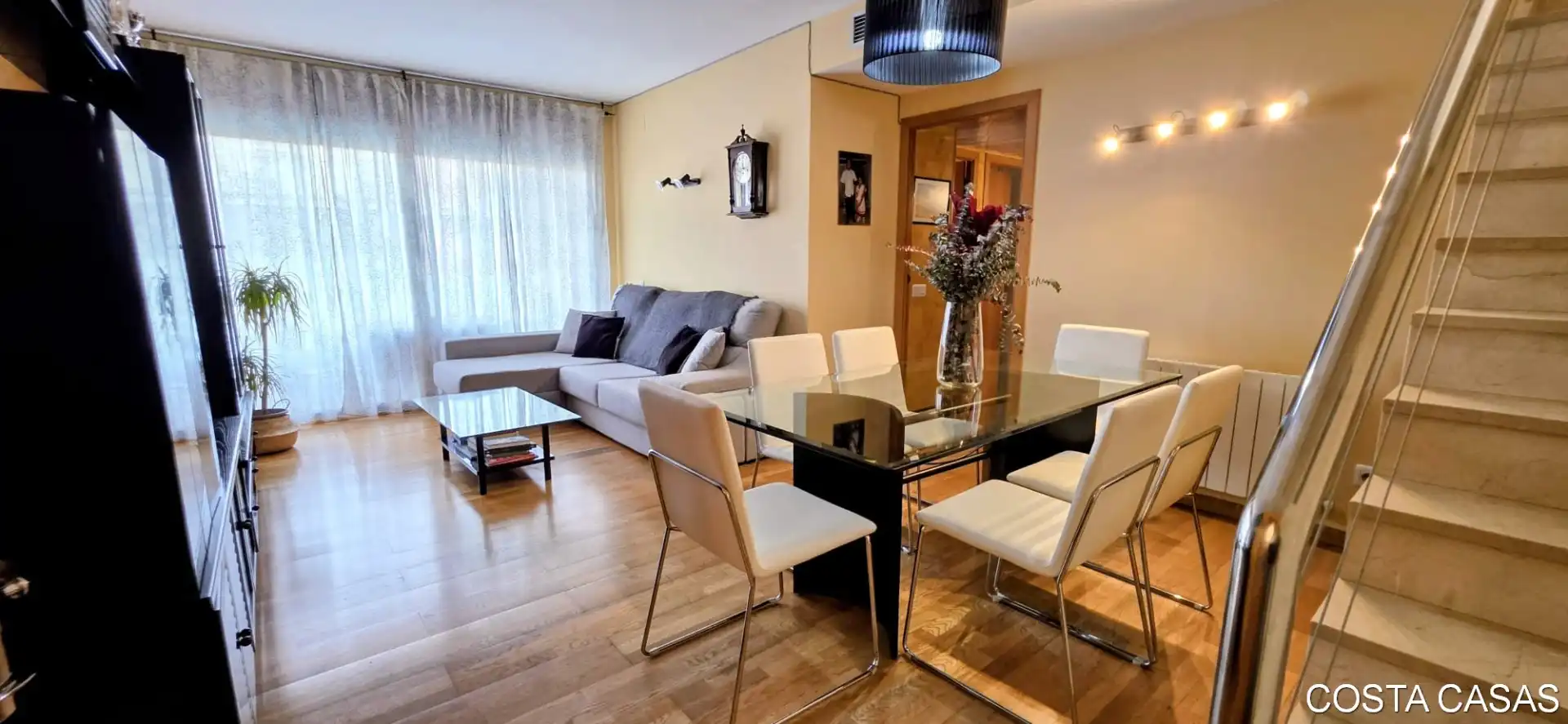 Living room of Duplexes for sale in Castelldefels  with Air Conditioner, Heating and Parquet flooring