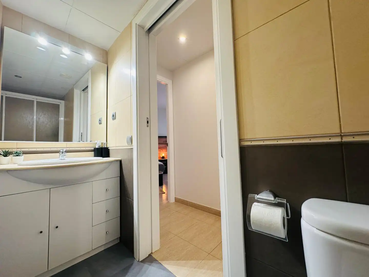 Baño de Piso en venta en Amposta con Aire acondicionado, Terraza y Amueblado
