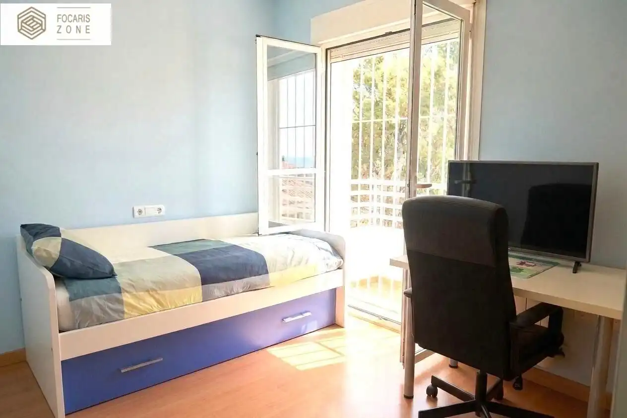 Dormitori de Casa o xalet en venda en Torremolinos amb Aire condicionat, Calefacció i Jardí privat