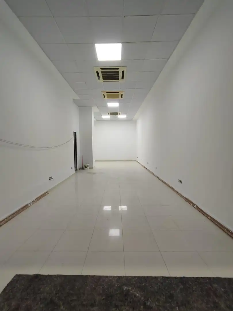Local comercial de lloguer a Calle arabial 45, imagen 11