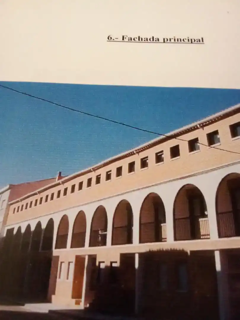 Vista exterior de Casa adosada en venda en Daroca amb Jardí privat i Balcó
