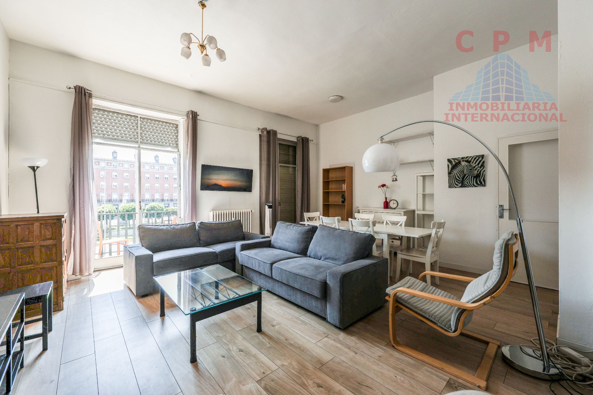 Sala d'estar de Pis de lloguer en  Madrid Capital amb Aire condicionat, Calefacció i Parquet