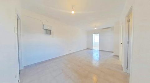 Foto 2 de Piso de alquiler en Lloreda, Barcelona