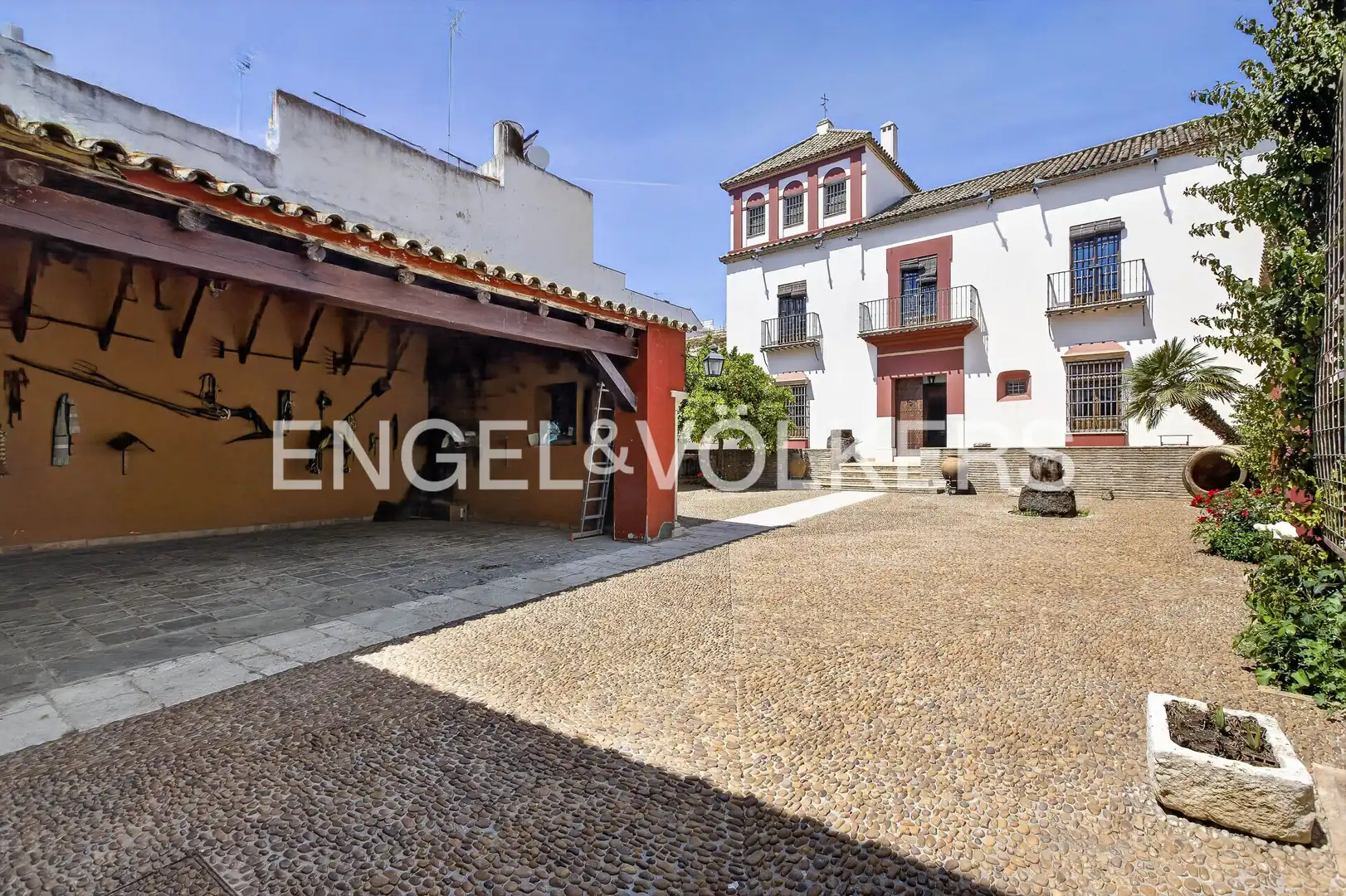 Vista exterior de Casa o chalet en venta en Écija con Aire acondicionado, Calefacción y Jardín privado