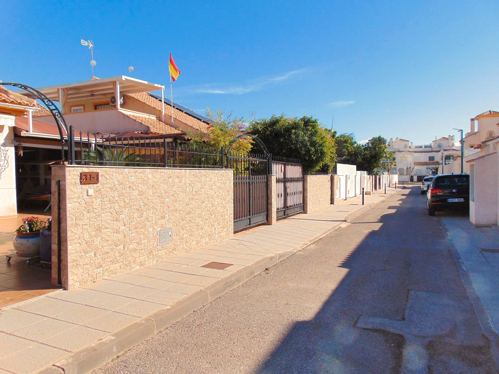 Vista exterior de Casa adosada en venda en Pilar de la Horadada amb Aire condicionat, Calefacció i Jardí privat