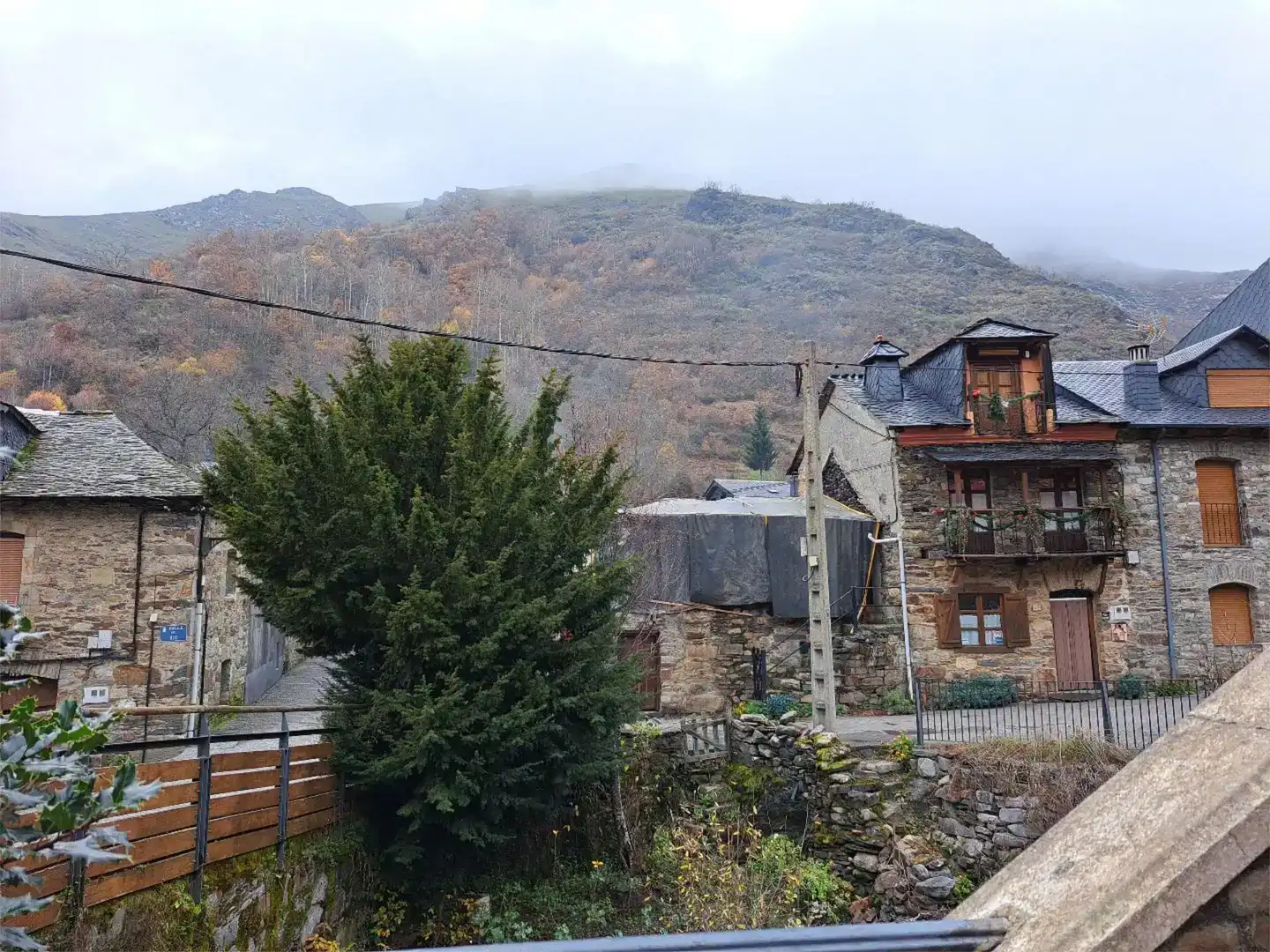 Vista exterior de Casa o xalet en venda en Igüeña