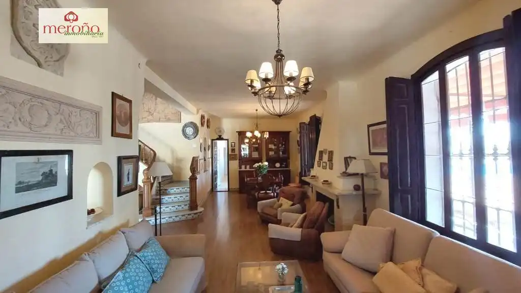 Sala d'estar de Casa o xalet en venda en Elche / Elx amb Aire condicionat, Jardí privat i Terrassa