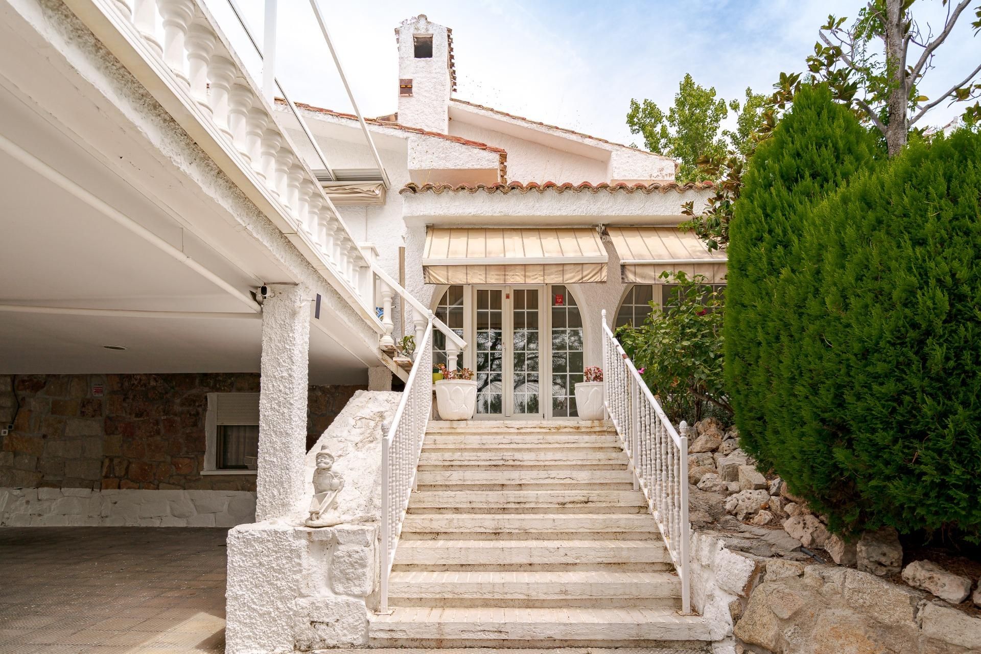 House or chalet for sale in  BUENAVISTA, Santo Domingo, Algete