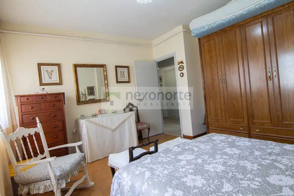 Schlafzimmer von Wohnung zur Miete in As Pontes de García Rodríguez  mit Heizung