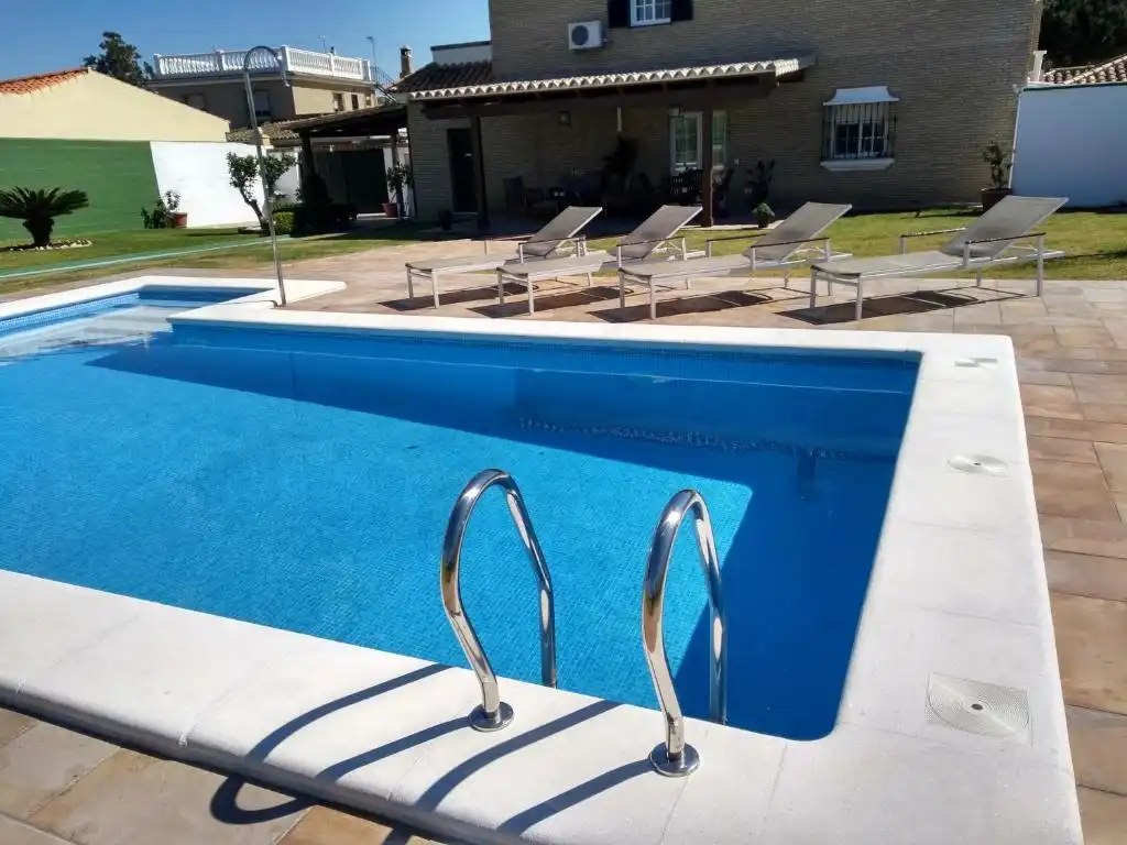 Piscina de Casa o chalet en venta en El Puerto de Santa María con Aire acondicionado, Jardín privado y Terraza