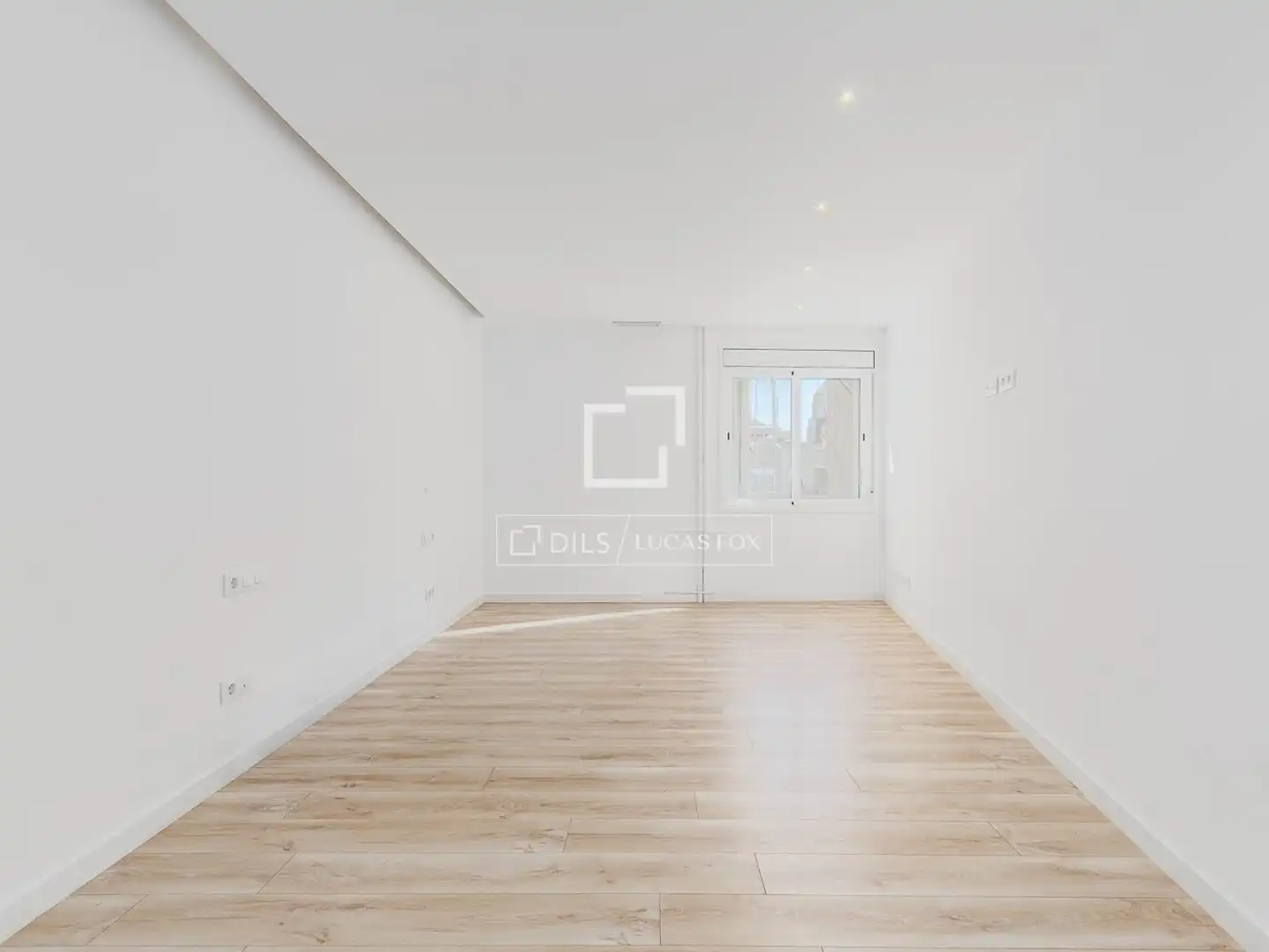 Habitación de Piso en venta en Barcelona con Aire acondicionado y Calefacción