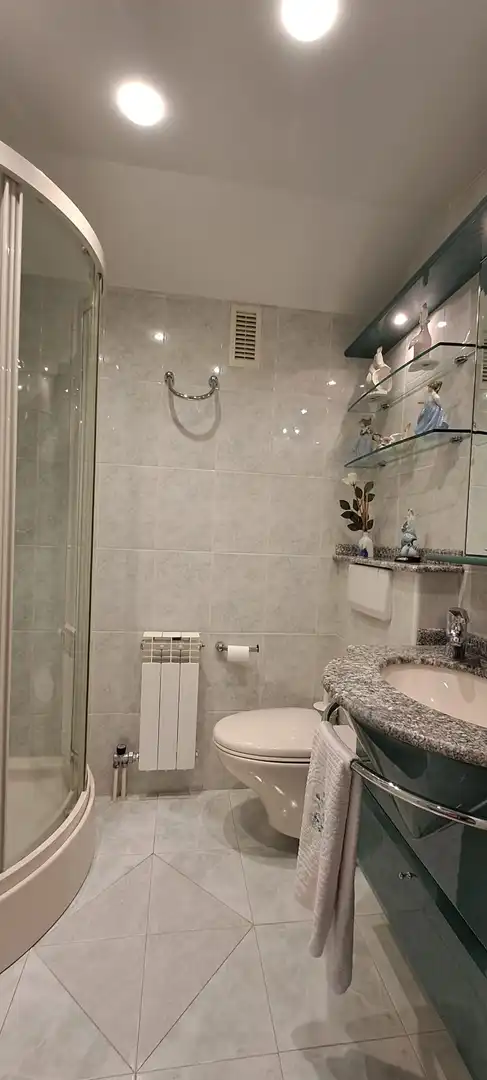 Bany de Pis en venda en Vitoria - Gasteiz amb Calefacció, Terrassa i Traster