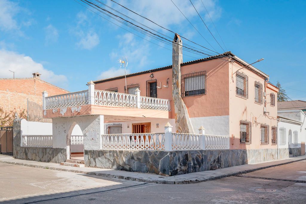 Vista exterior de Casa o xalet en venda en Campotéjar