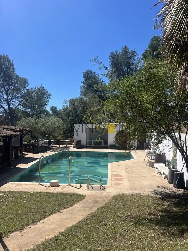 Piscina de Finca rústica en venda en Cervelló amb Jardí privat i Piscina