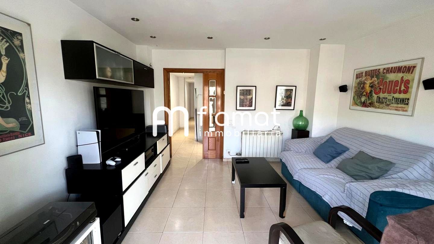 Living room of Flat for sale in Santa Coloma de Gramenet  with Balcony