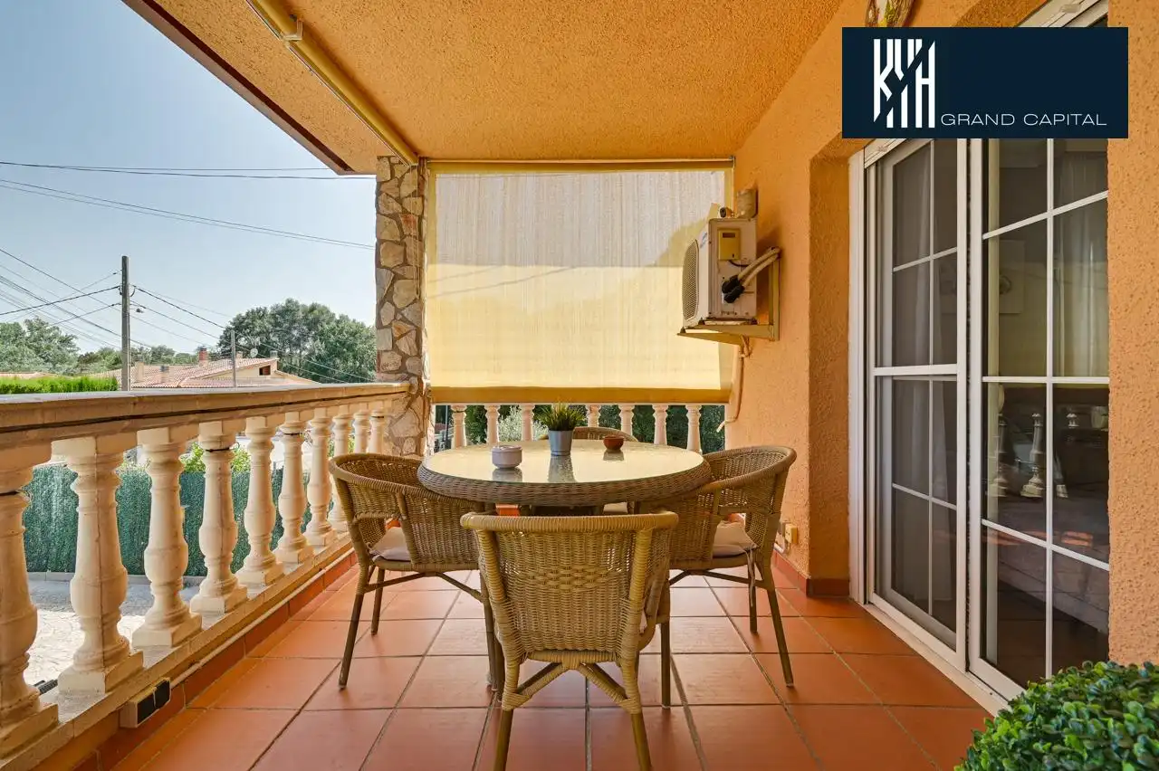 Casa con terraza en venta en Urbanització Llac del Cigne, imagen 13