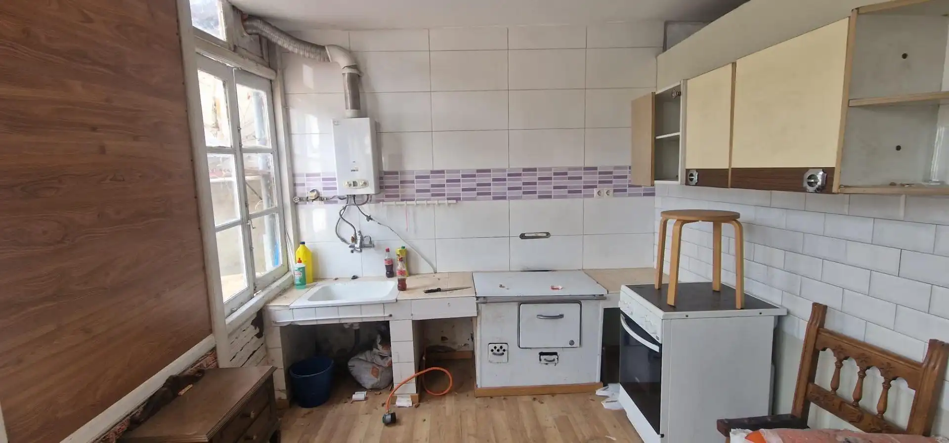 Cocina de Edificio en venta en Lena