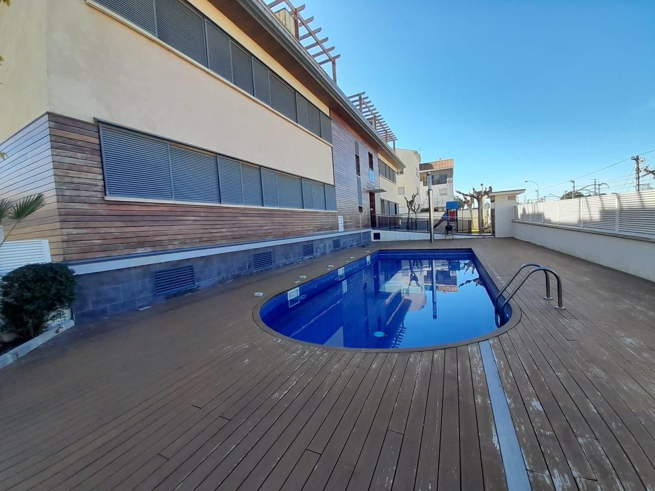 Piscina de Dúplex en venda en Torredembarra amb Aire condicionat, Calefacció i Jardí privat