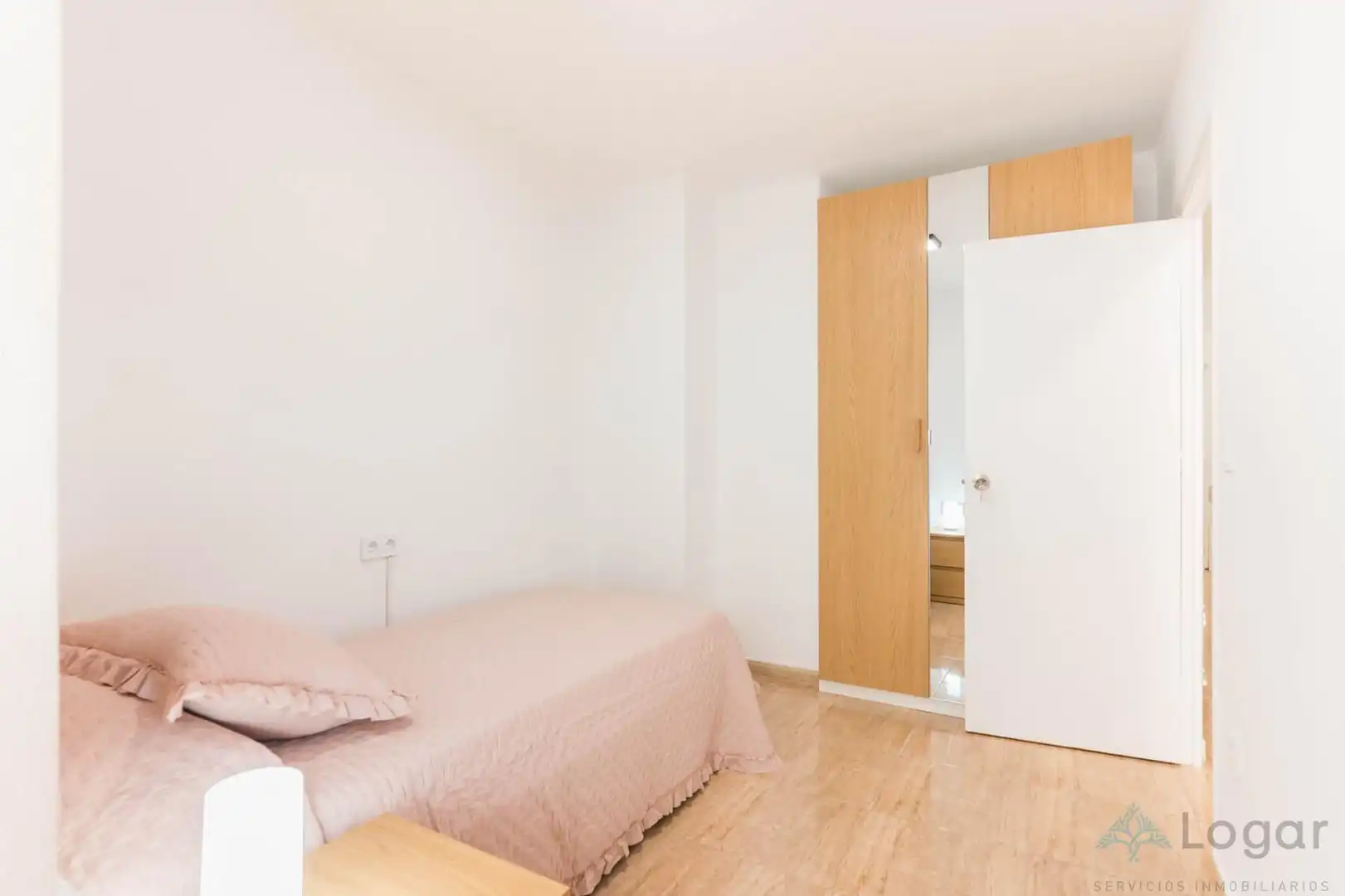 Bedroom of Flat for share in Norte