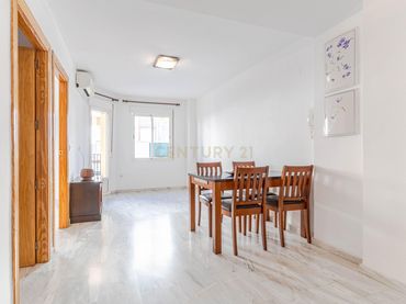 Appartement avec balcon à vendre à Calle Islas, 1, Híjar, Spain
