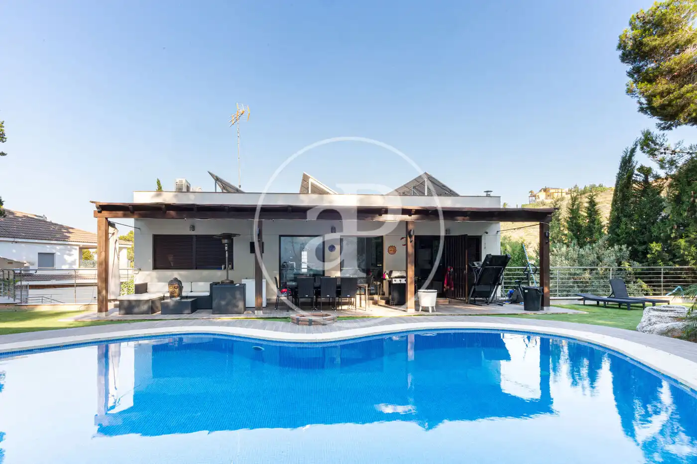 Swimming pool of Houses for sale in Chiva  with Air Conditioner, Heating and Private garden