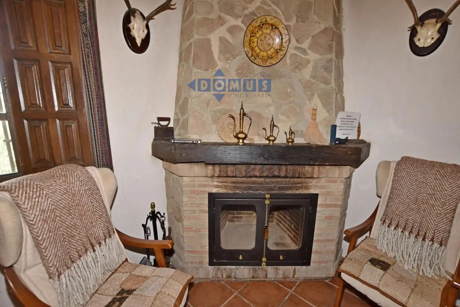 Sala de estar de Finca rústica en venta en Ronda con Aire acondicionado, Trastero y Piscina