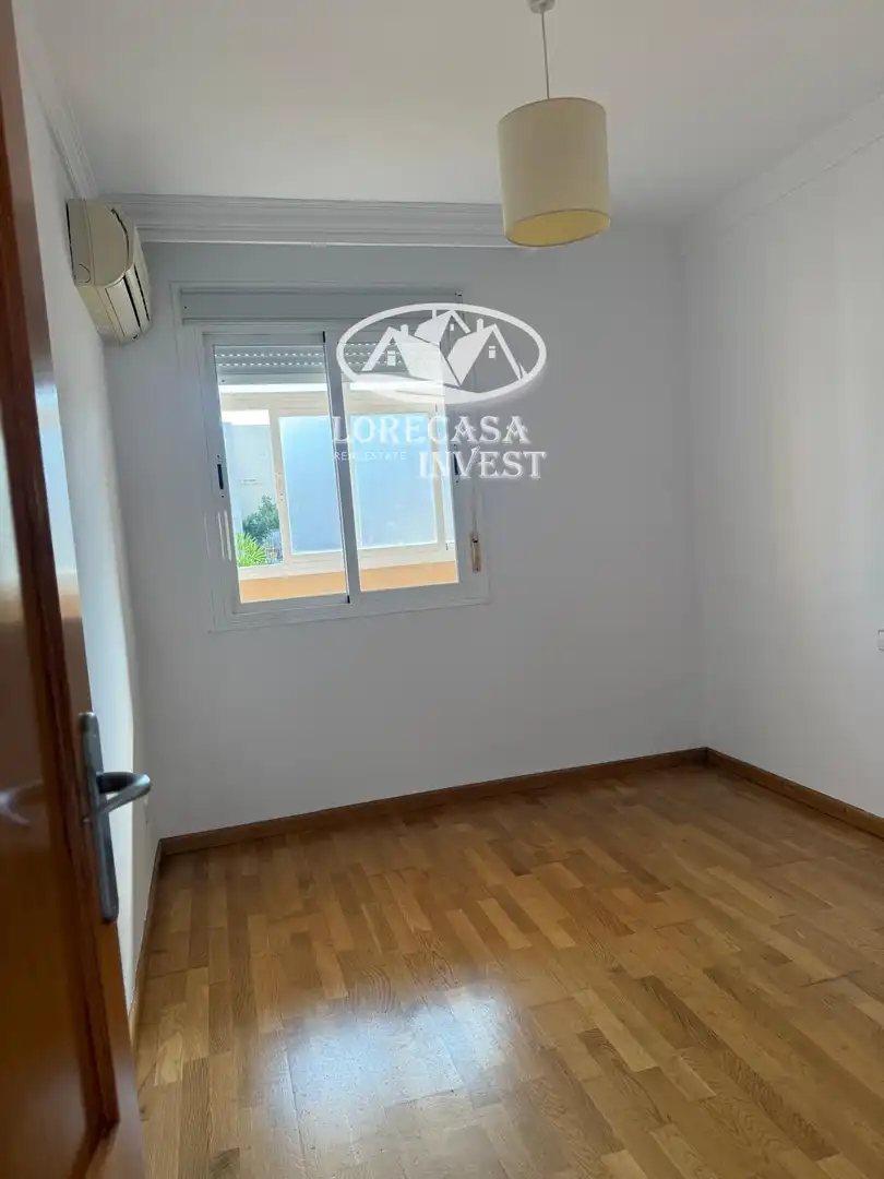 Habitación de Piso de alquiler en  Palma de Mallorca con Aire acondicionado y Balcón
