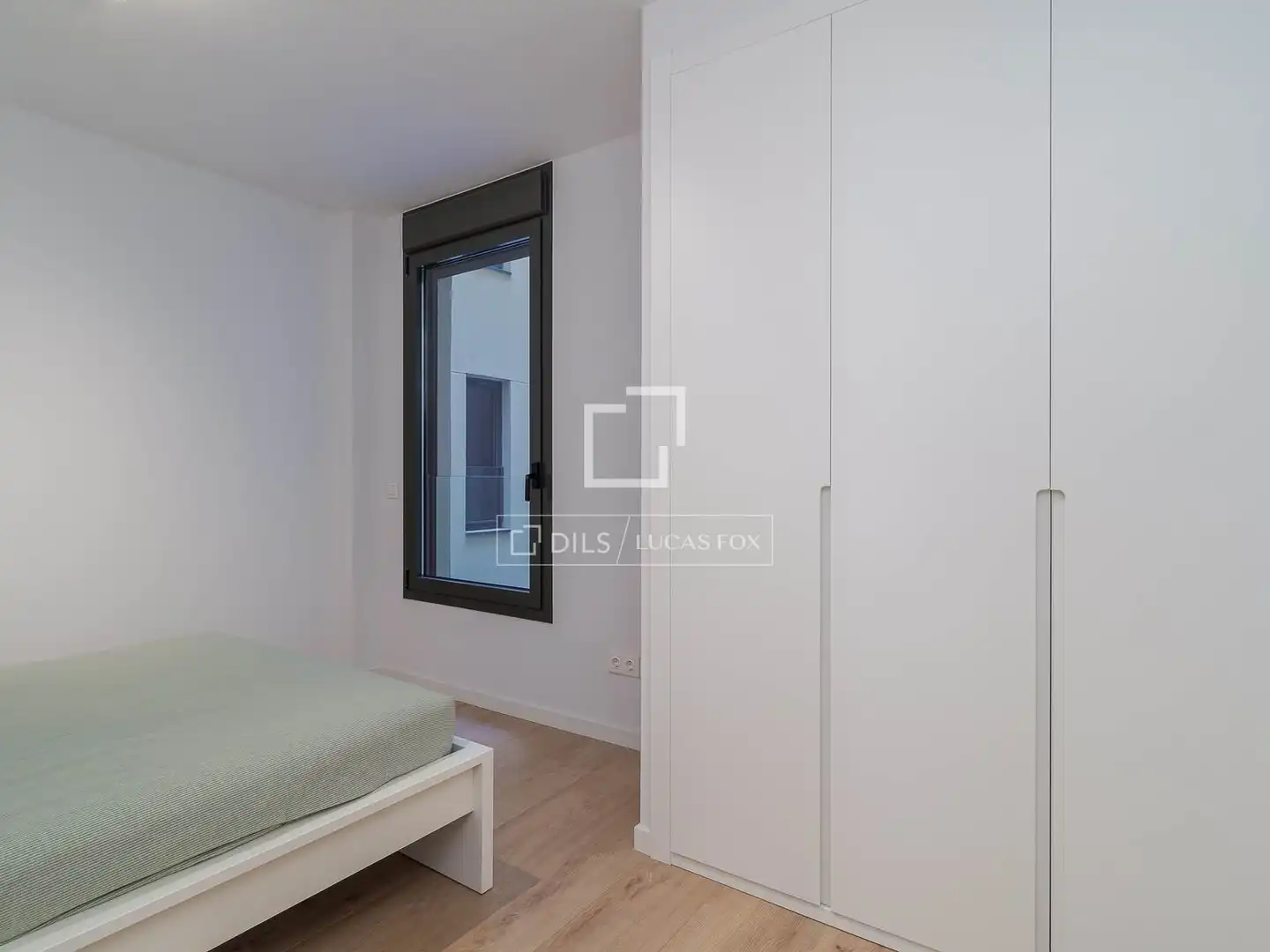 Bedroom of Flat for rent in Barcelona  with Air Conditioner, Parquet flooring and Furnished