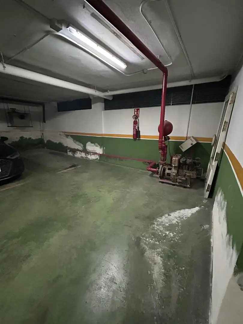 Garaje en venta en Sevilla