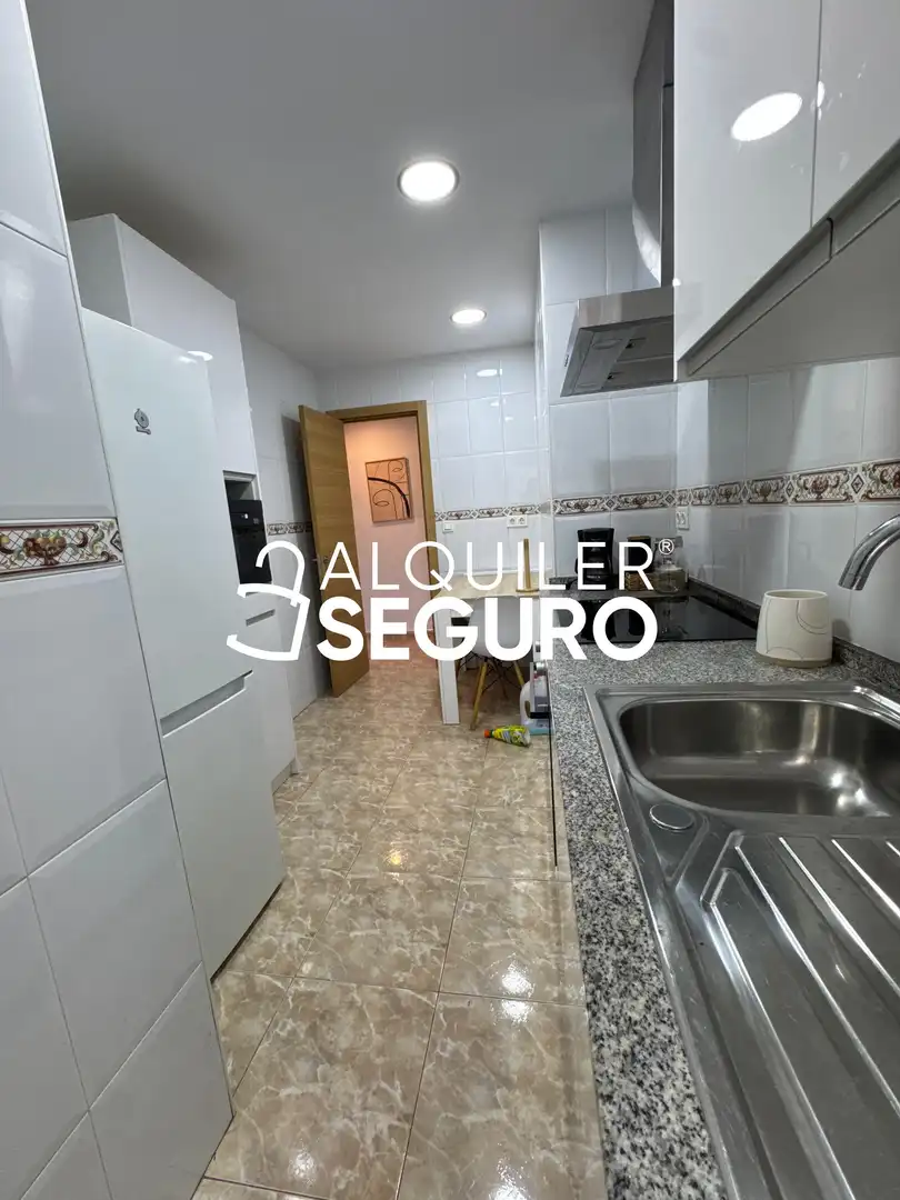 Küche von Wohnung zur Miete in Málaga mit Klimaanlage, Terrasse und Möbliert