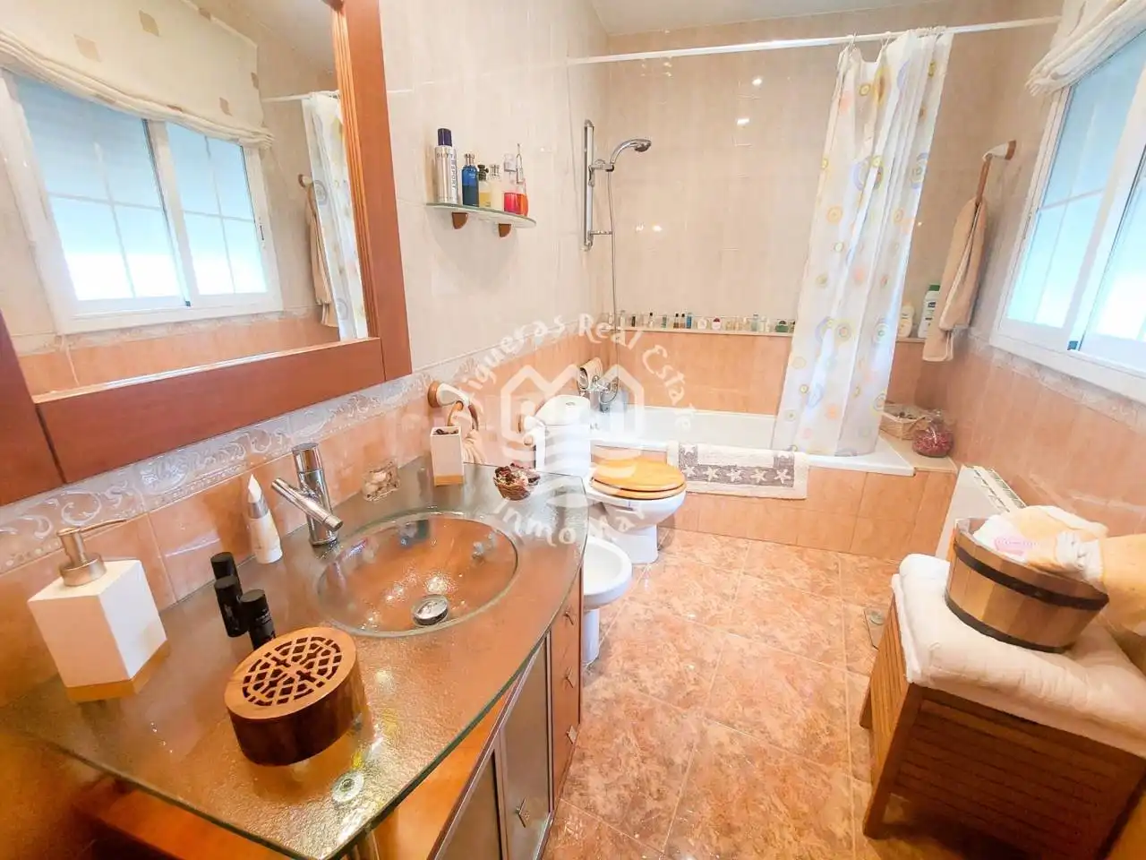 Bany de Casa o xalet en venda en Abrera amb Aire condicionat, Calefacció i Jardí privat