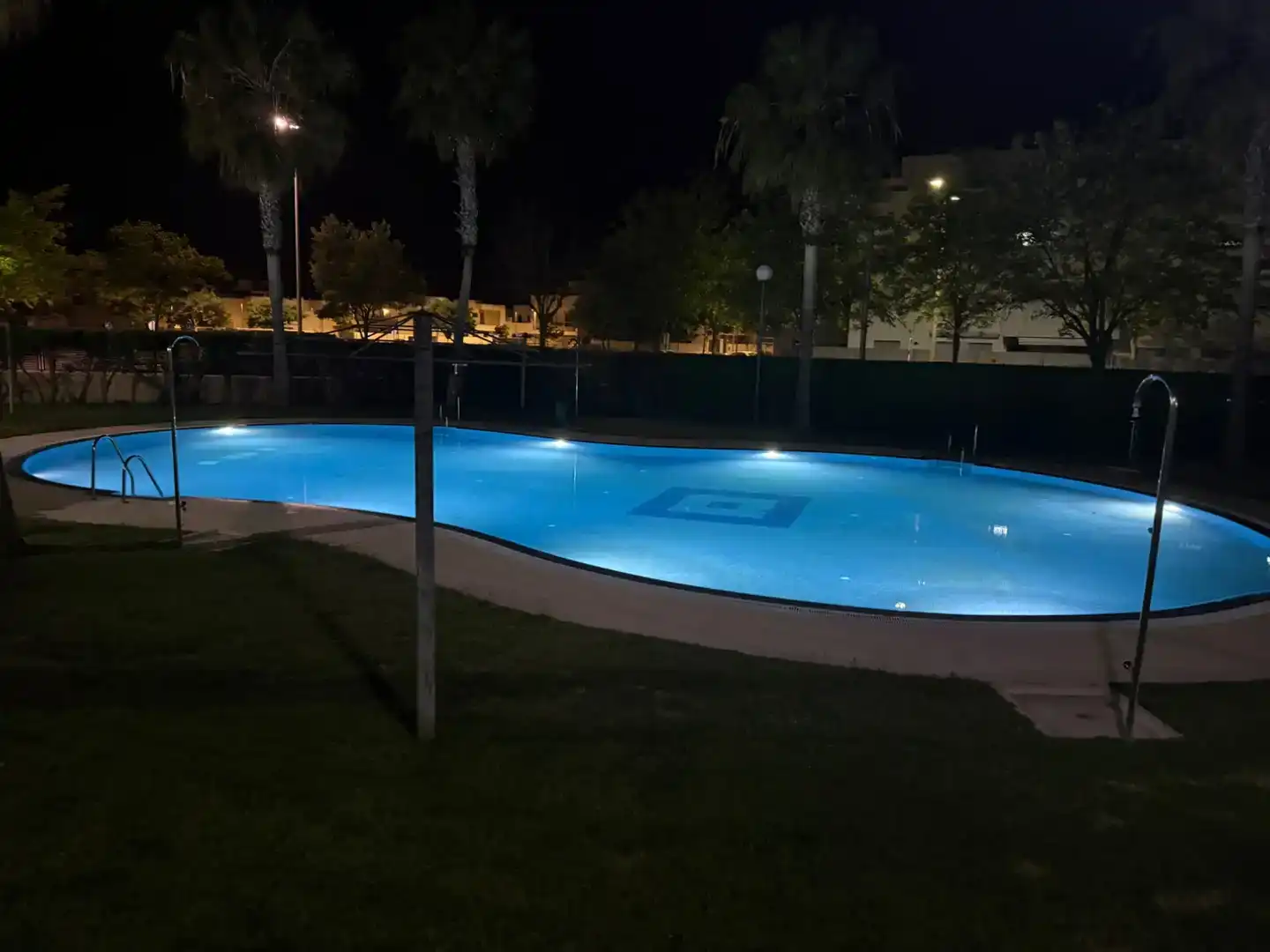 Piscina de Pis de lloguer en Rota amb Piscina, Moblat i Balcó