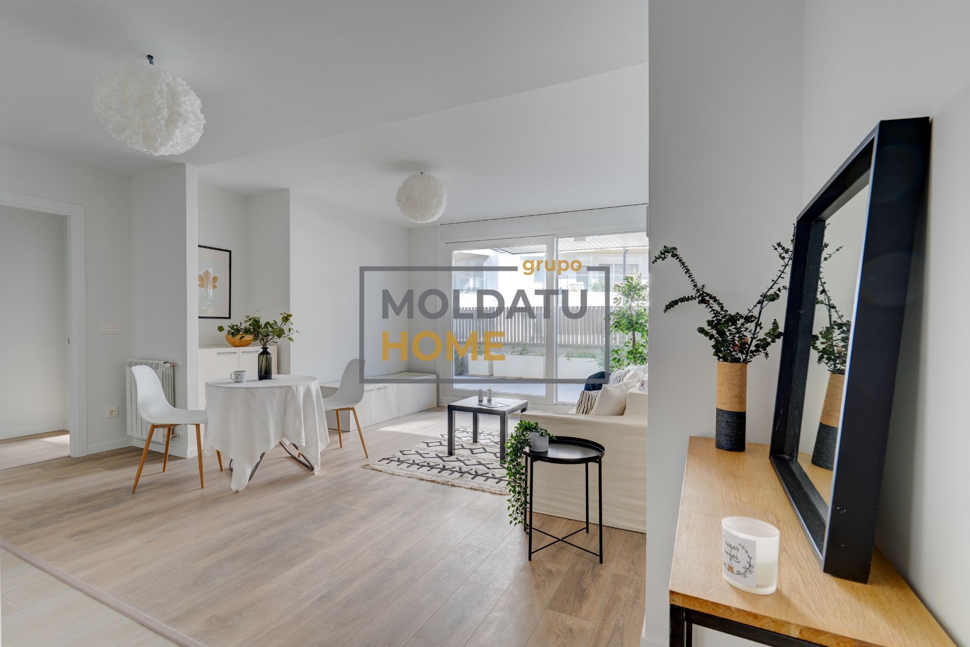 Living room of Flat for sale in Irun   with Heating, Terrace and Storage room