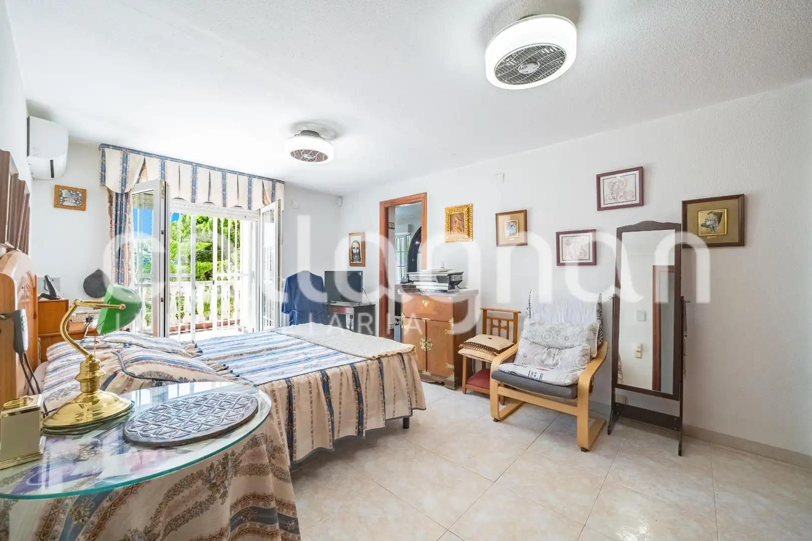 Habitación de Casa o chalet en venta en Paterna con Aire acondicionado, Jardín privado y Terraza