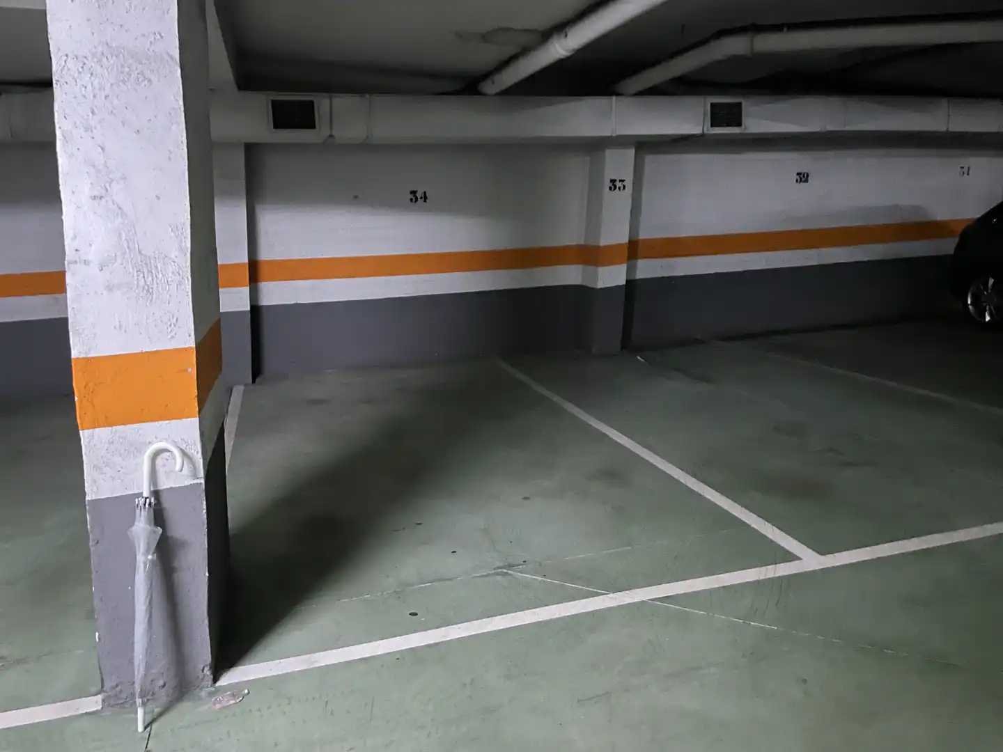 Garage for rent in Rúa de Fernando III o Santo, 31, Ensanche - Sar