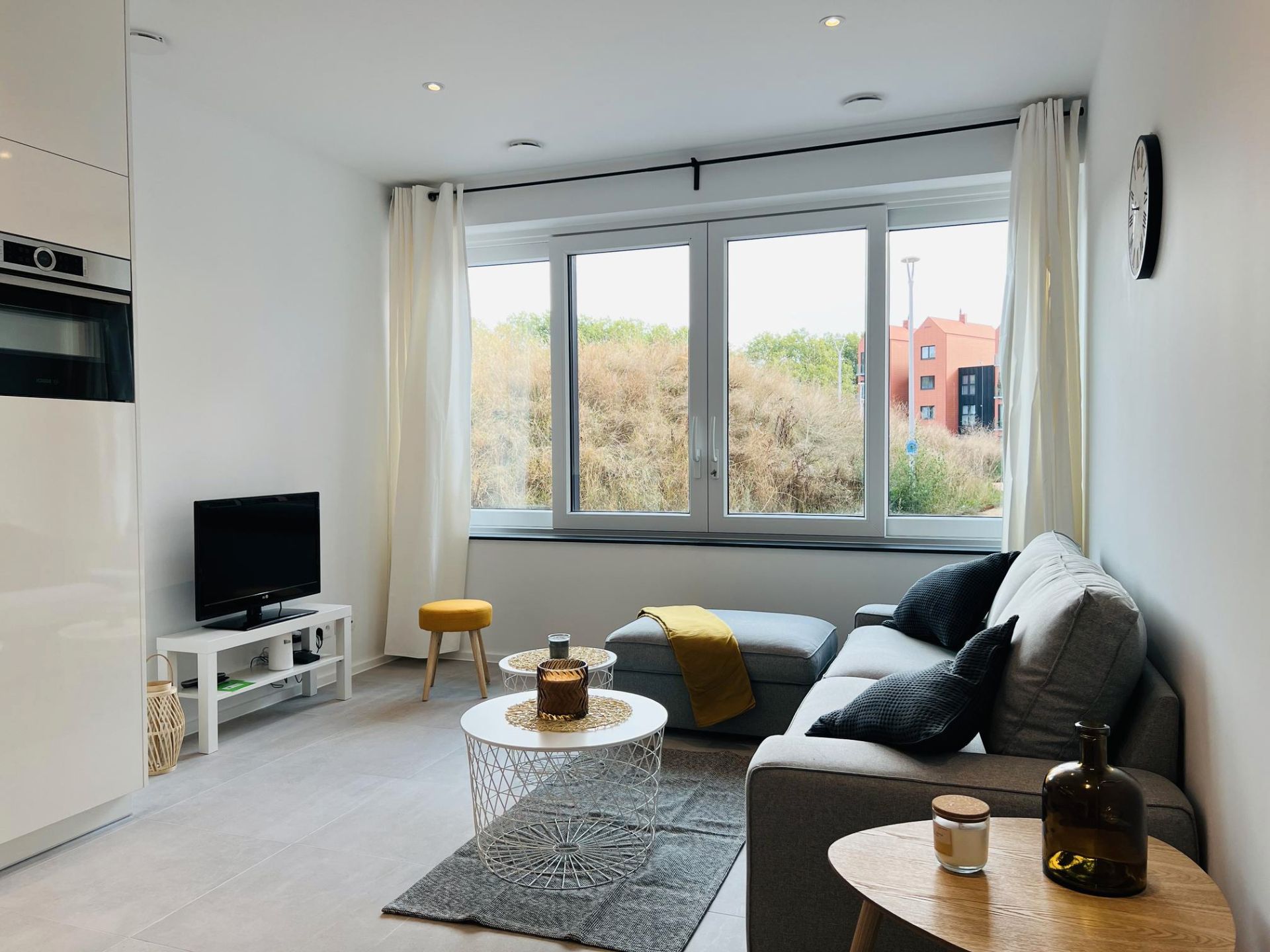 Sala de estar de Piso de alquiler en  Ceuta Capital con Amueblado y Se aceptan mascotas