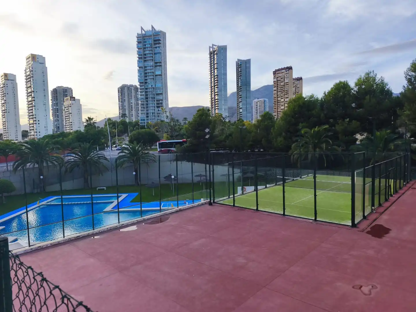 Apartamento con piscina en venta en Playa de Poniente, imagen 2