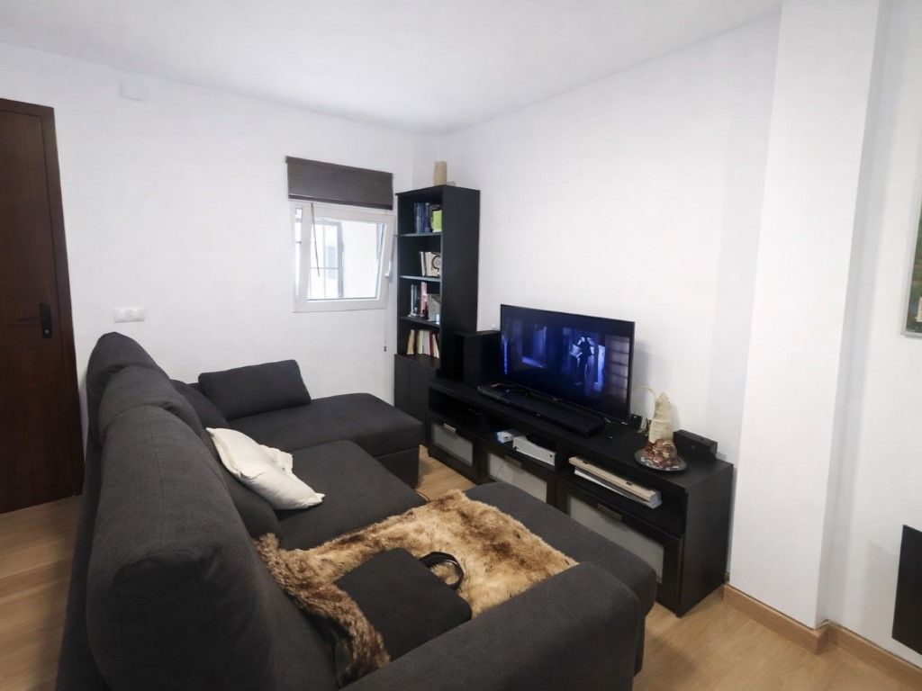 Sala d'estar de Casa adosada en venda en Casabermeja