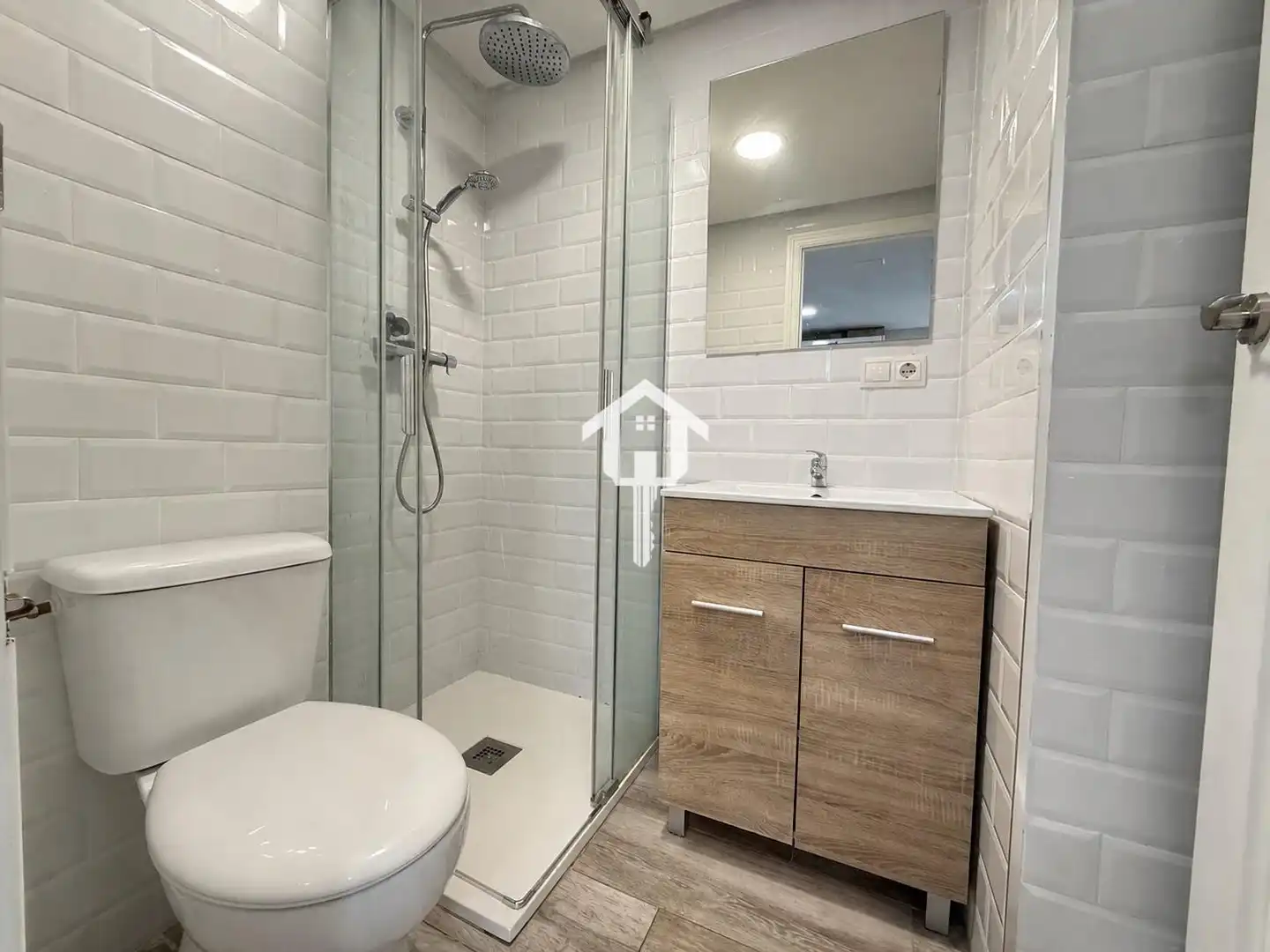 Bathroom of Flat for sale in Alicante / Alacant  with Air Conditioner and Furnished