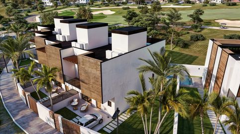 Promoción boutique de ocho casas adosadas en primera línea de golf en Estepona, imatge 2