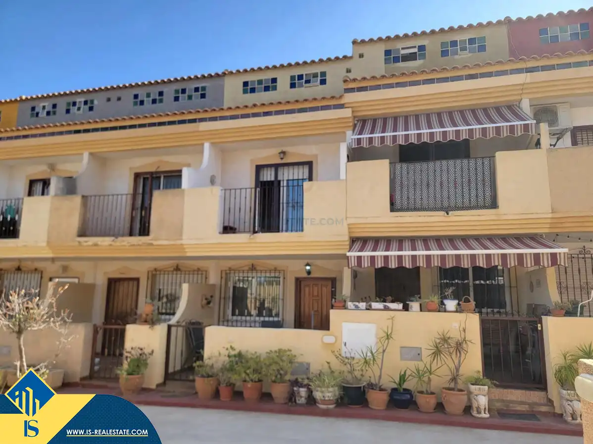 Reihenhaus mit Pool zum Verkauf in Orihuela Costa