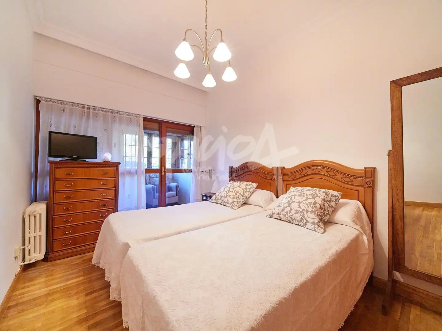 Bedroom of Houses for sale in Las Rozas de Madrid  with Air Conditioner, Heating and Private garden