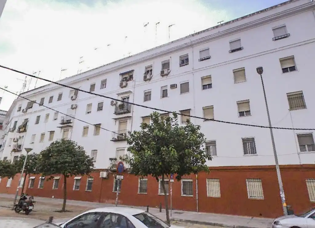 Vista exterior de Casa o xalet en venda en Sevilla