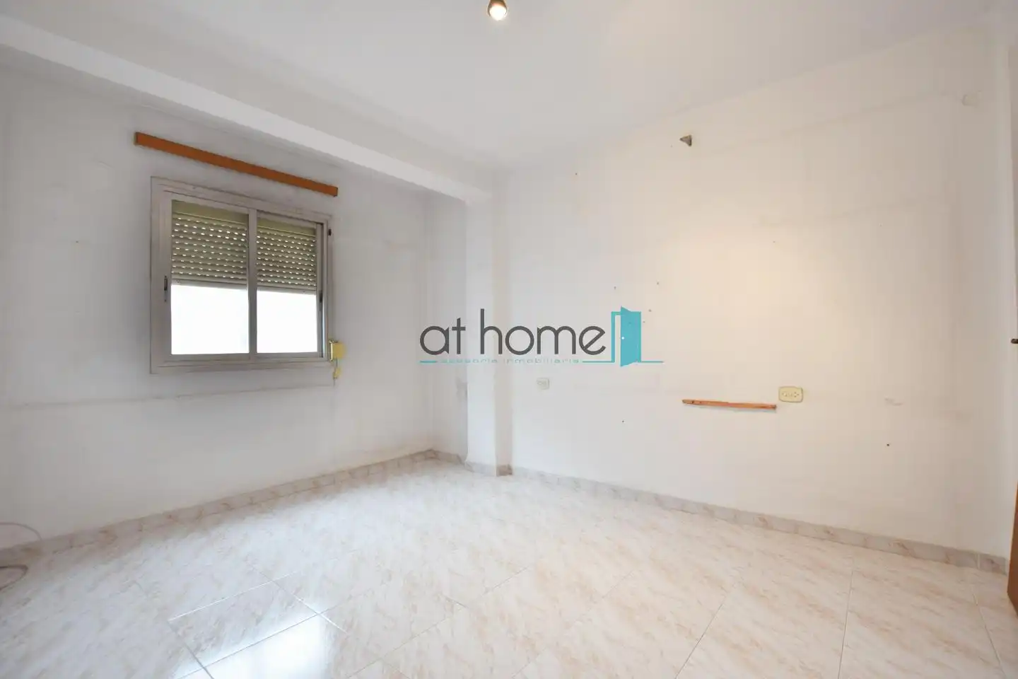 Habitación de Piso en venta en Valencia con Aire acondicionado