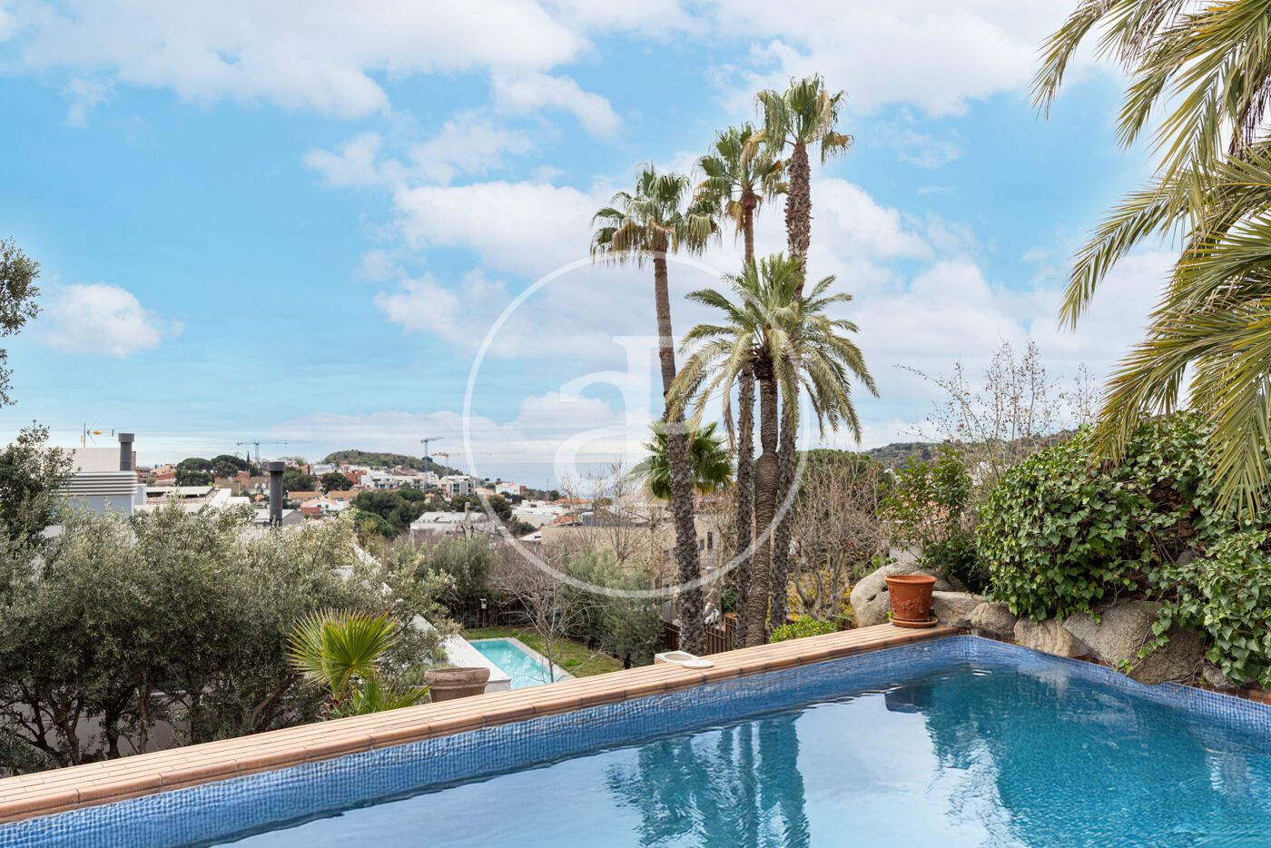 House or chalet to rent in Tiana